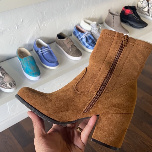 Tan Faux Suede Boots Pierre Dumas Boots - Picture 4 of 4